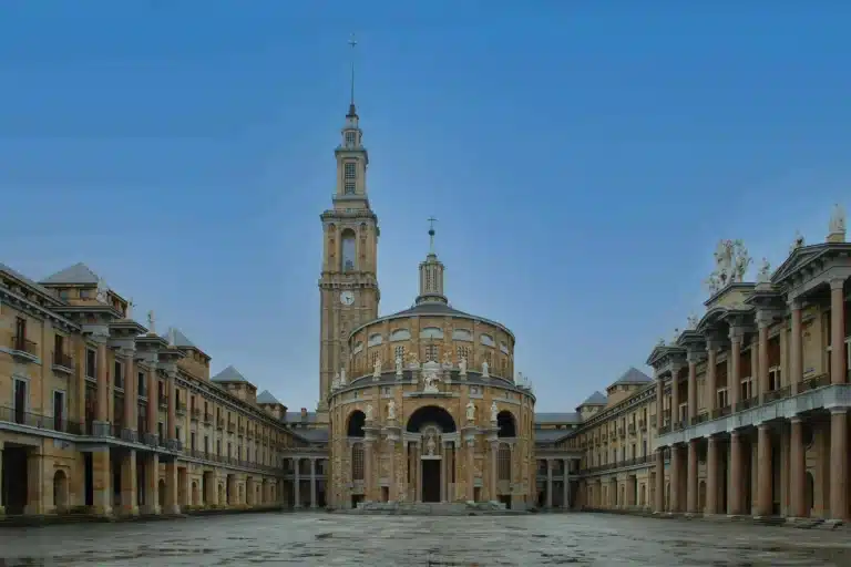 Descubre cómo implantar la promoción horizontal para funcionarios en tu universidad pública con pasos claros y tecnología especializada.