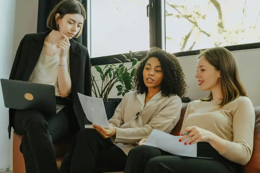 Encuesta de clima laboral cómo convertir la percepción de las personas en decisiones estratégicas